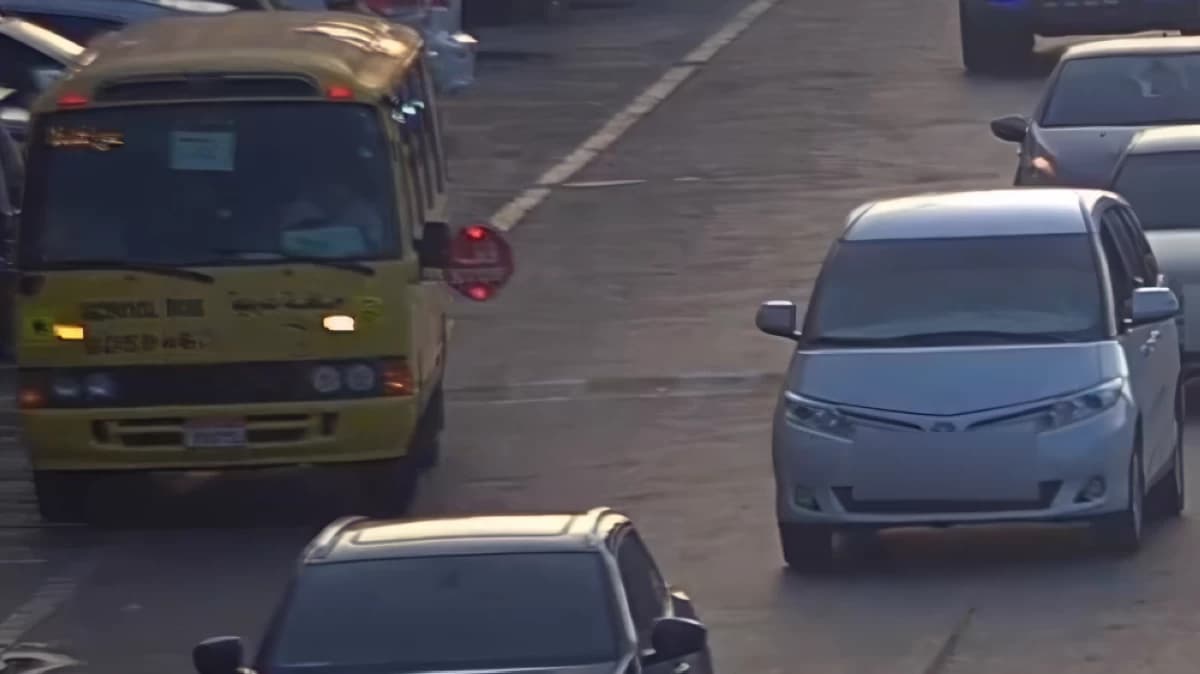 Dh1,000 fine, 10 traffic points for failing to stop for UAE school bus sign
