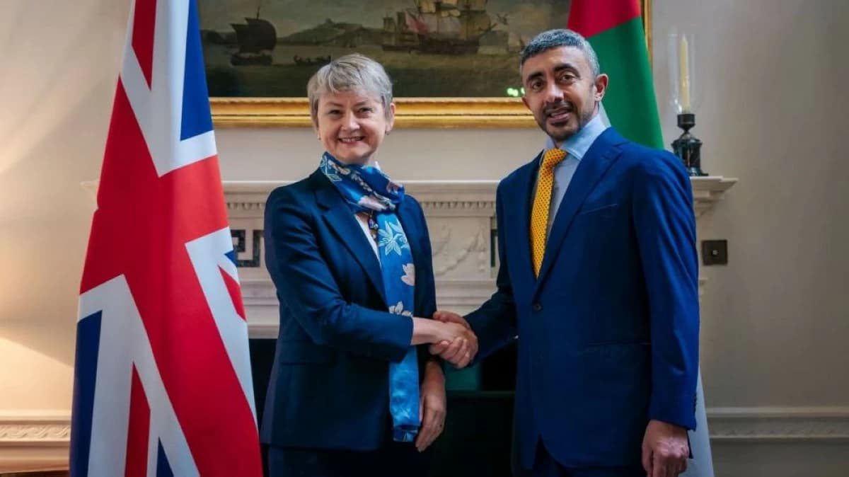 Abdullah bin Zayed meets UK Foreign Secretary, discusses strategic ties, regional developments