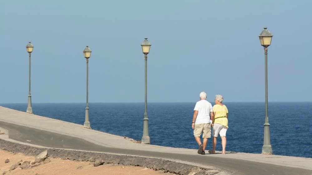Living in Dubai after retirement: Health insurance, working after retirement and family sponsorship explained